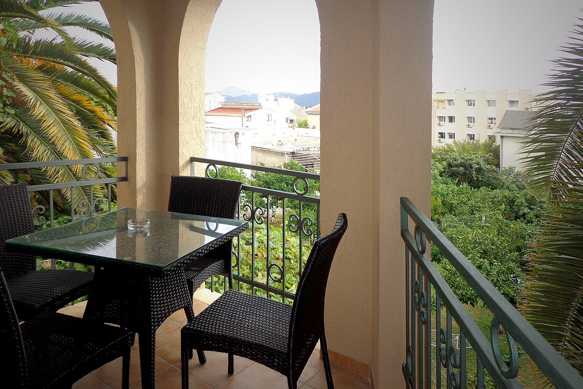 1416911503 Апартаменты в Черногории